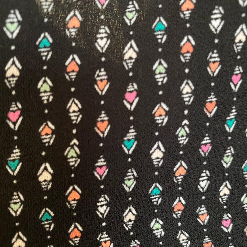 LC Lauren Conrad  Pleated Neck Heart Printed Shift Dress Size XXL Black Multi - Picture 3 of 7